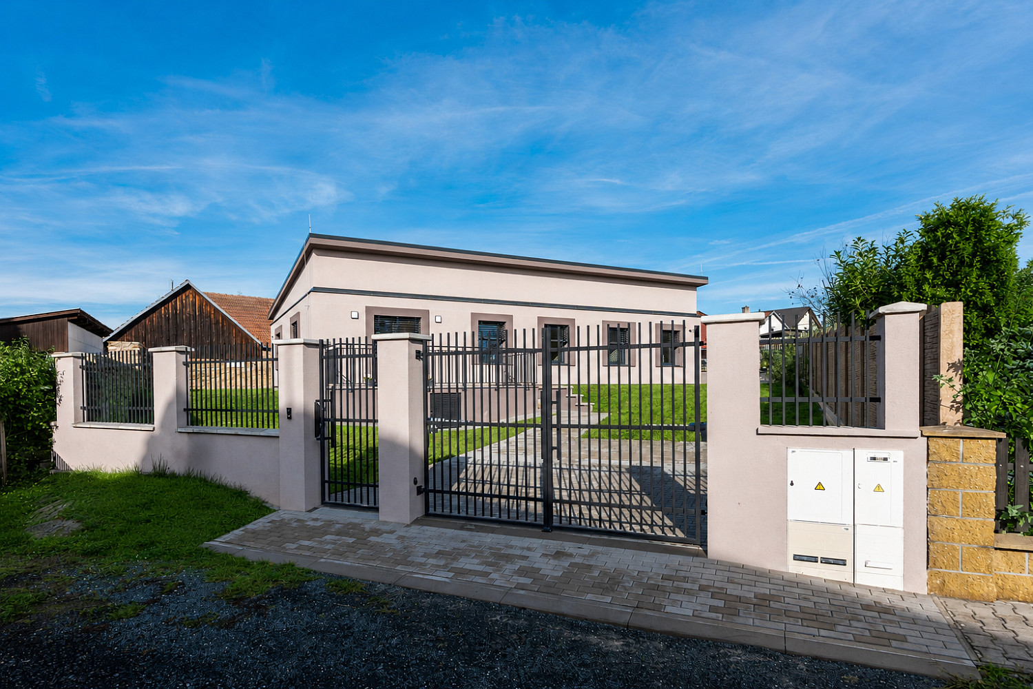 Prodej domu 180 m² s pozemkem 621 m² – fotografie 3