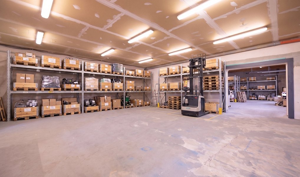 Pronájem skladovacích prostor 115 m², Týnec – náhled fotky 7