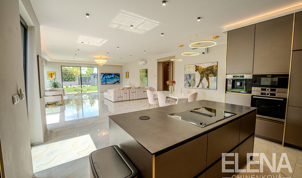 Prodej domu 416 m² s pozemkem 1 285 m², Vysoký Újezd – náhled fotky 7