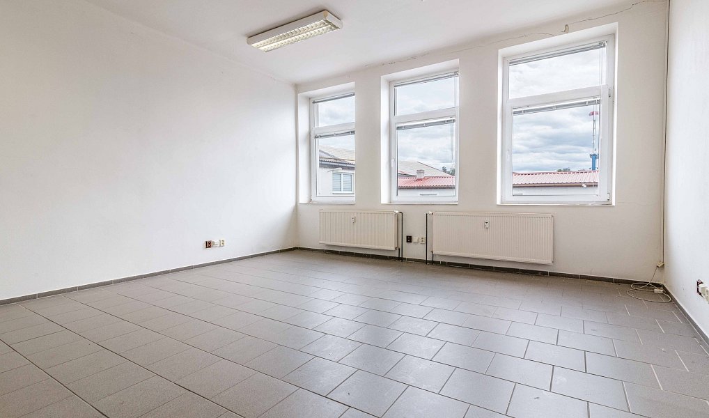Pronájem kanceláře 38 m², Rakovník – náhled fotky 16