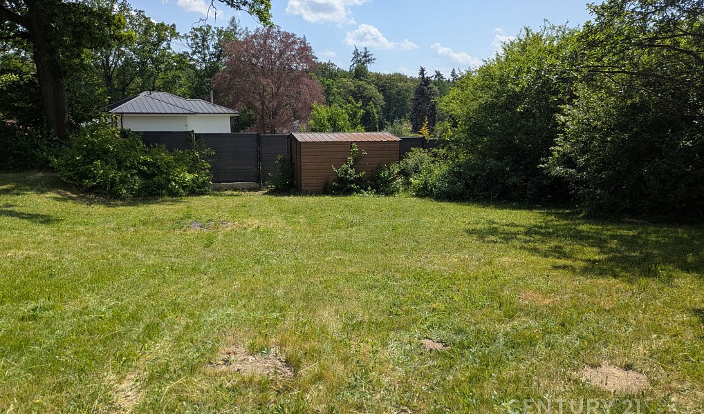 Prodej stavebního pozemku 2 485 m², Jesenice – náhled fotky 5