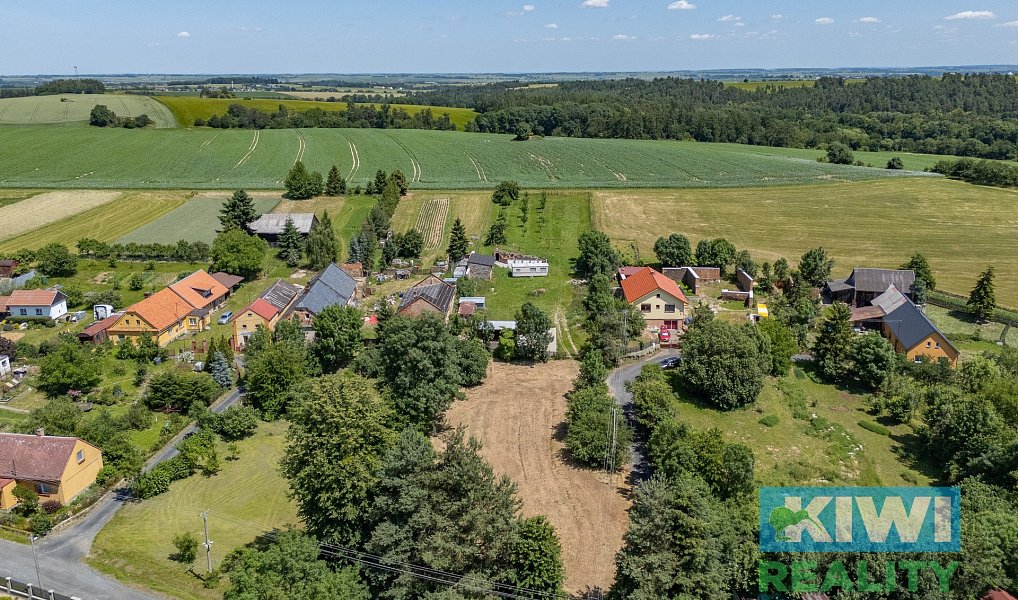 Prodej stavebního pozemku 1 744 m², Velké Heraltice – náhled fotky 11