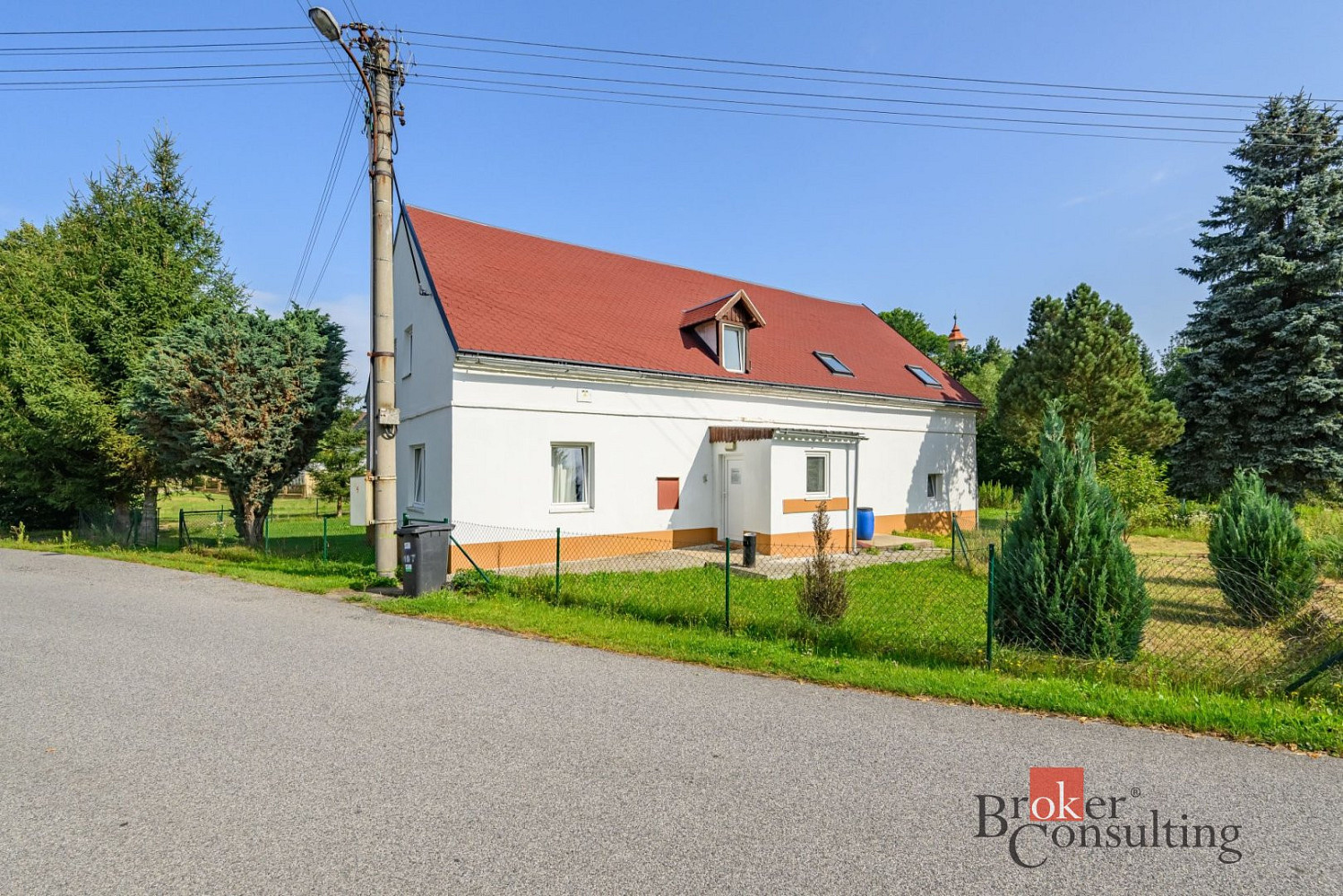 Prodej domu 240 m² s pozemkem 888 m²