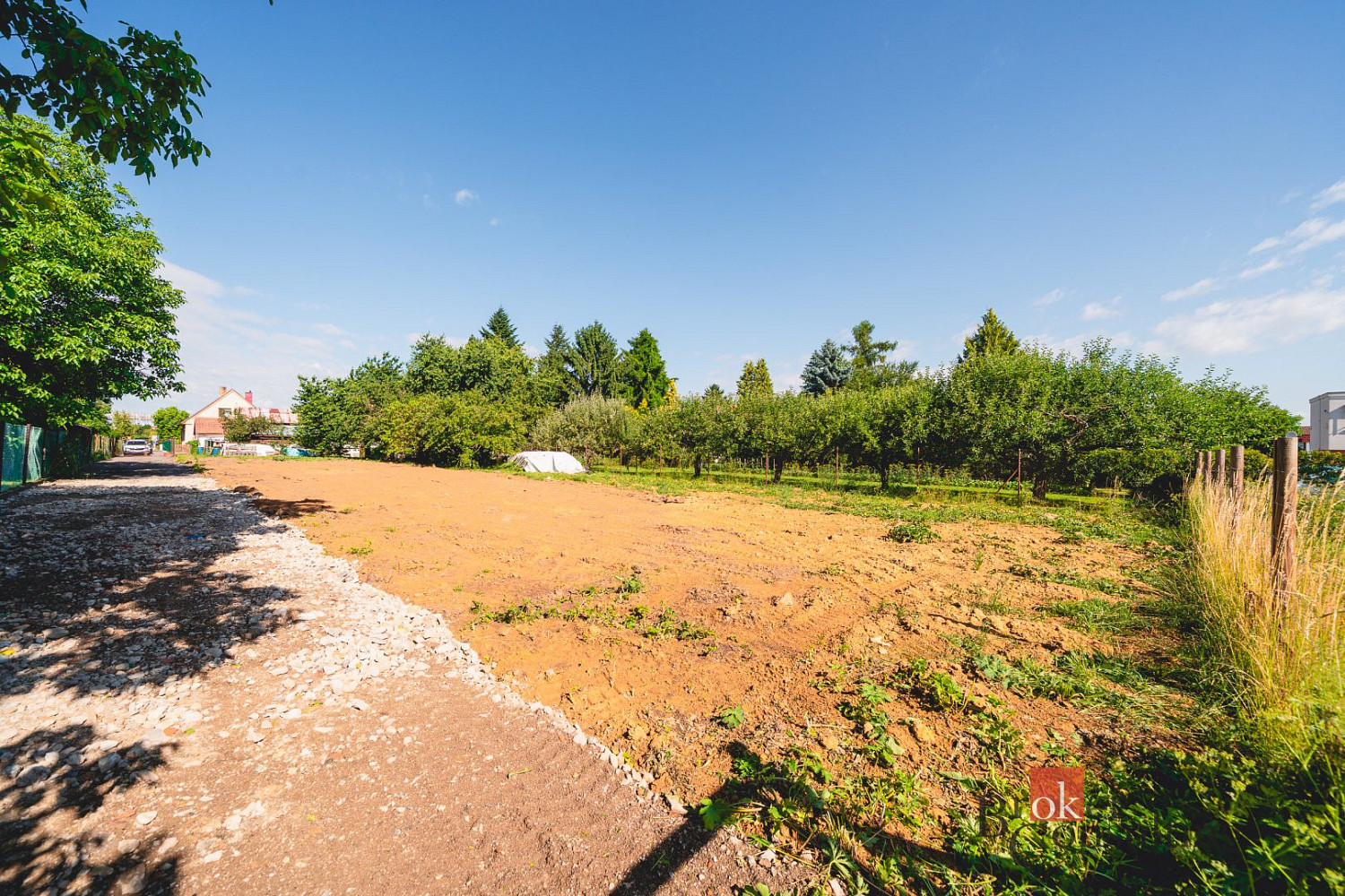 Prodej stavebního pozemku 1 090 m² – fotografie 3