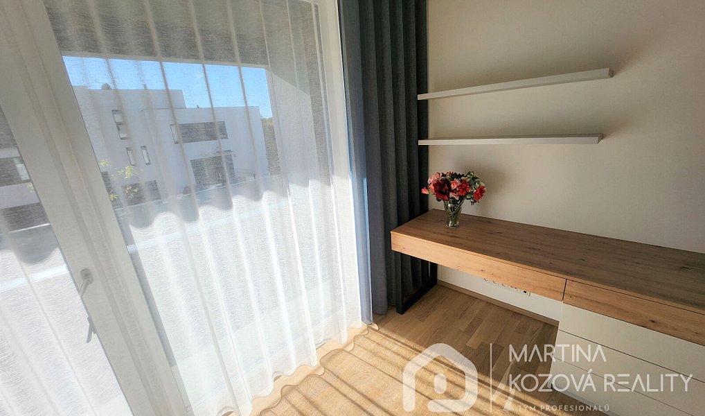 Pronájem bytu 4+kk 120 m², Praha – náhled fotky 18