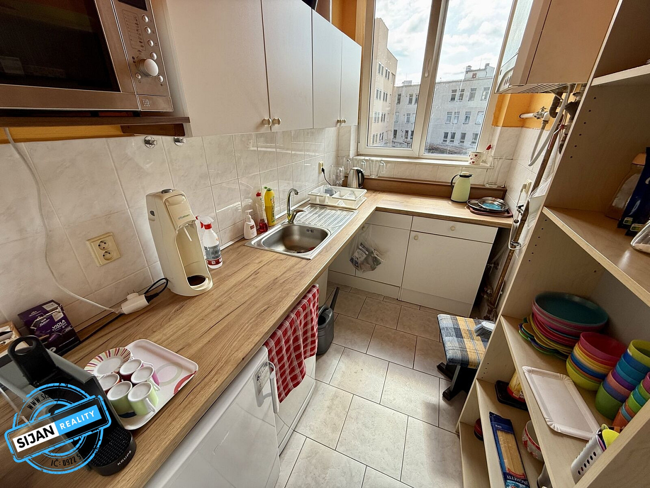 Pronájem kanceláře 10 m² – fotografie 4