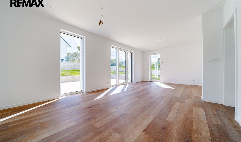 Prodej domu 138 m² s pozemkem 282 m², Lysice – náhled fotky 13