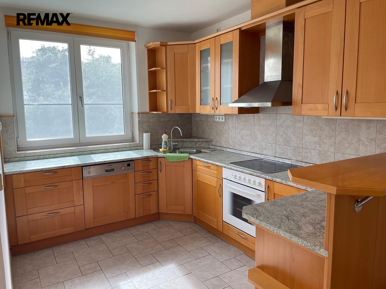 Pronájem bytu 5+kk 182 m²