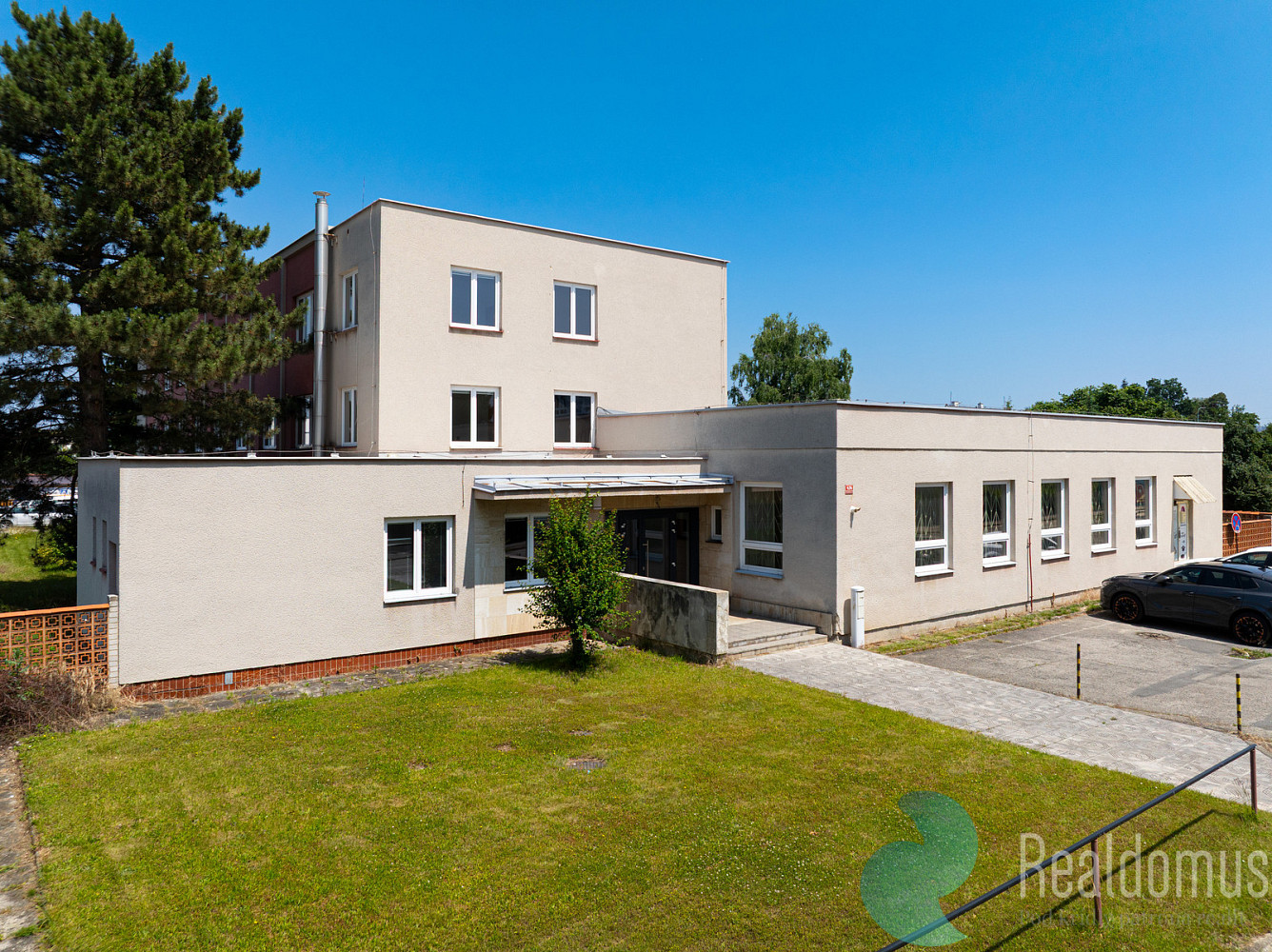 Pronájem kanceláře 1 260 m² — photo 2