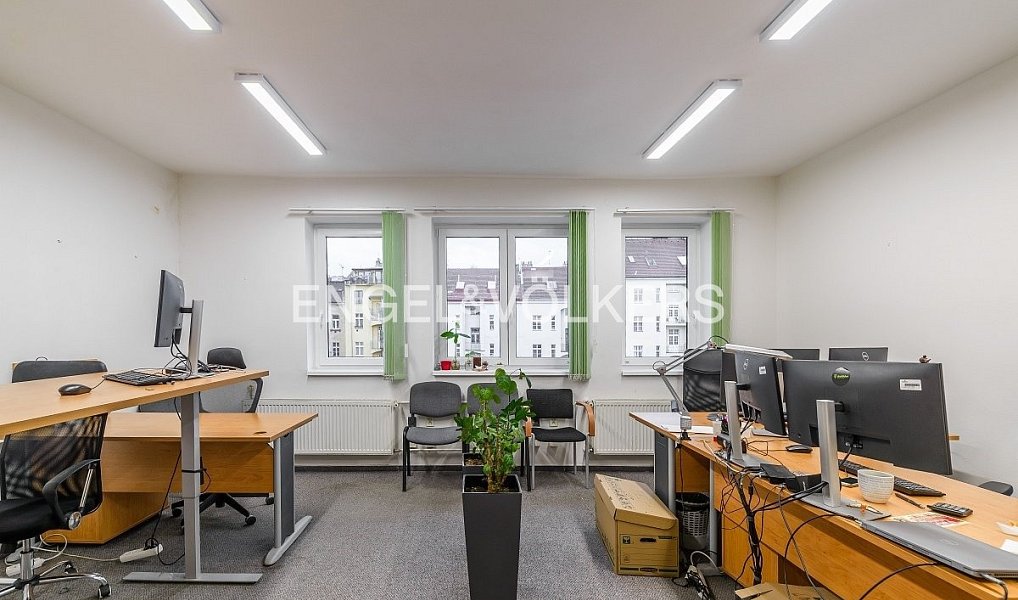Pronájem kanceláře 224 m², Praha – náhled fotky 8