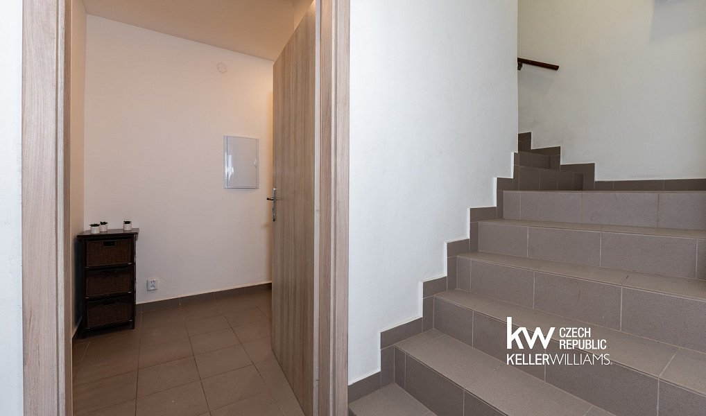 Prodej domu 176 m² s pozemkem 469 m², Dubí – náhled fotky 59