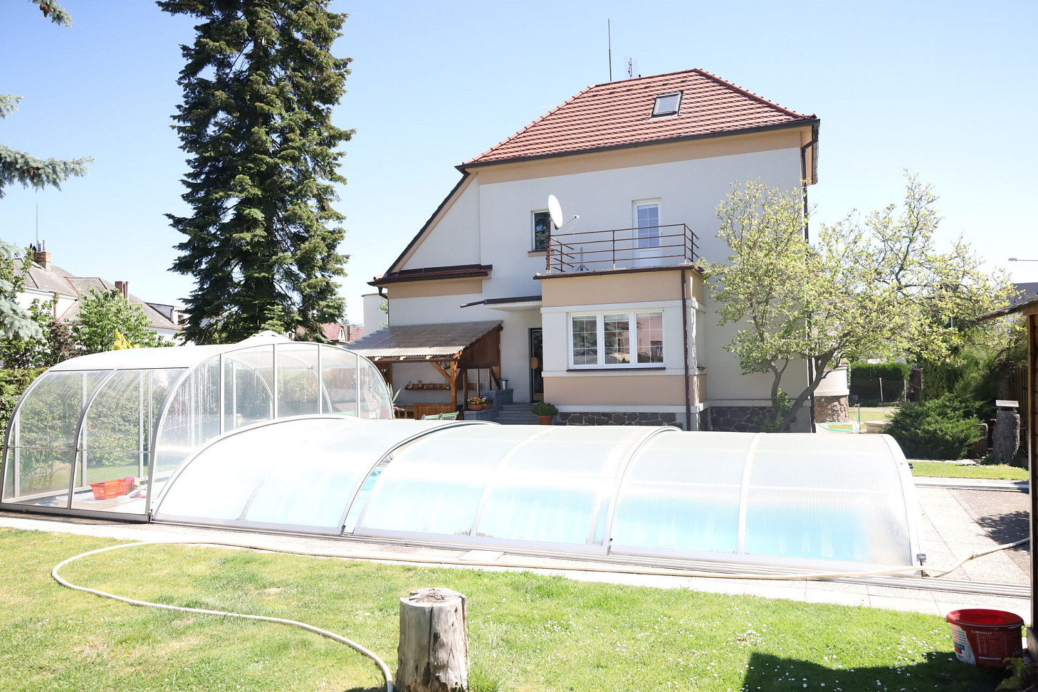 Prodej domu 280 m² s pozemkem 836 m²