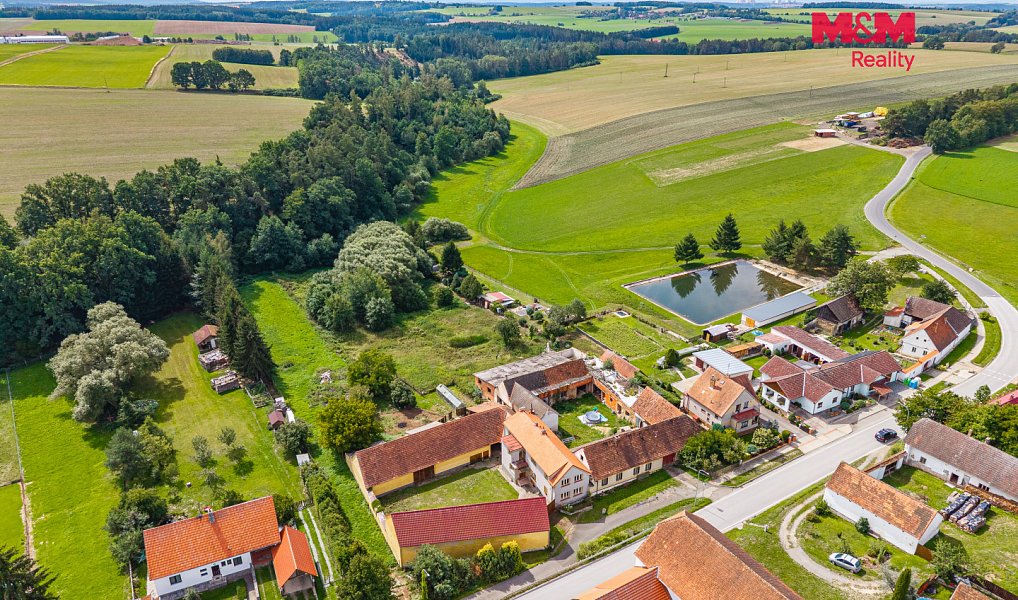 Prodej domu 236 m² s pozemkem 3 986 m², Březnice – náhled fotky 30