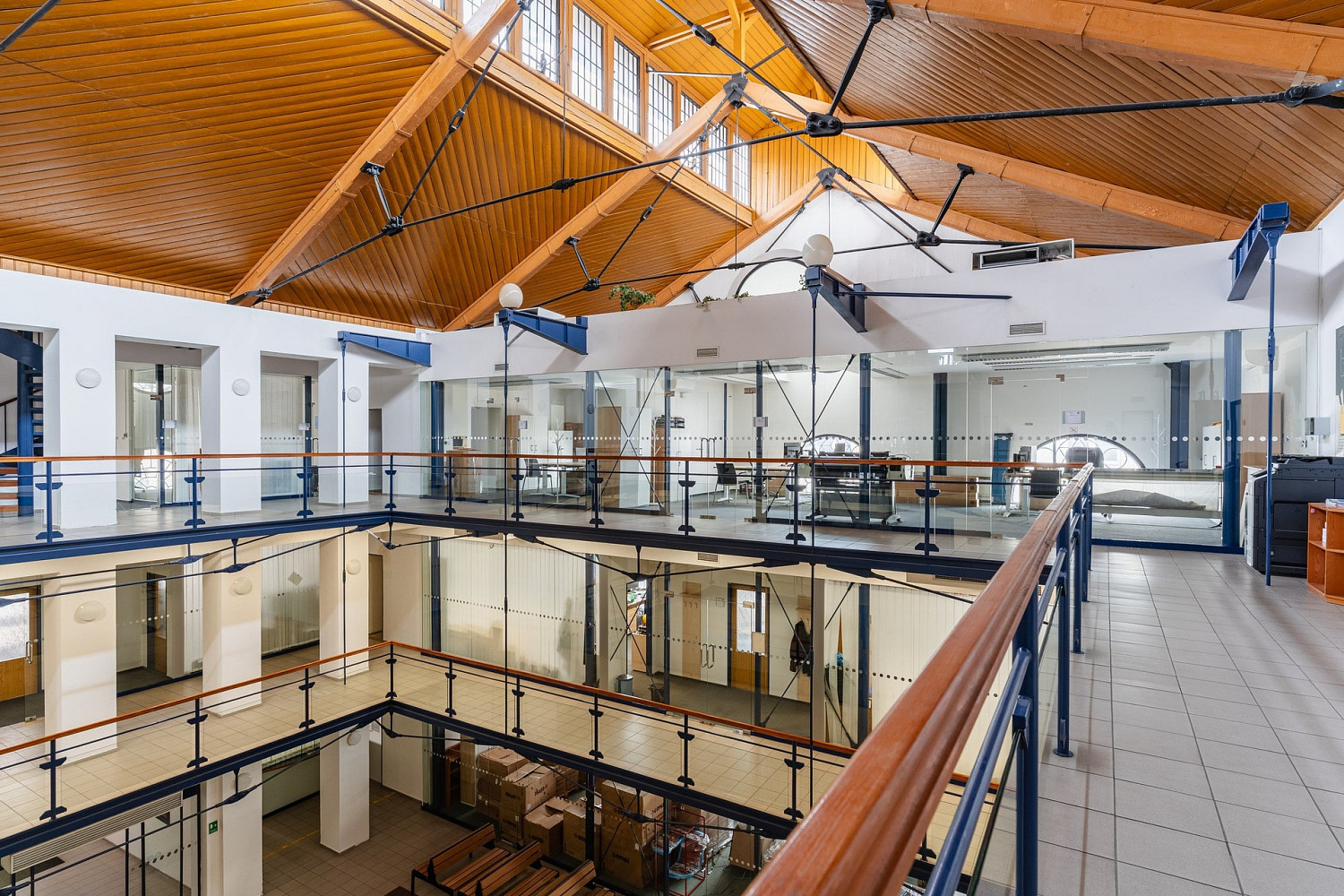 Pronájem kanceláře 6 036 m² — photo 3