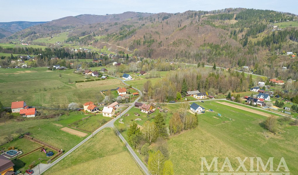 Prodej stavebního pozemku 1 195 m², Dolní Lomná – náhled fotky 9