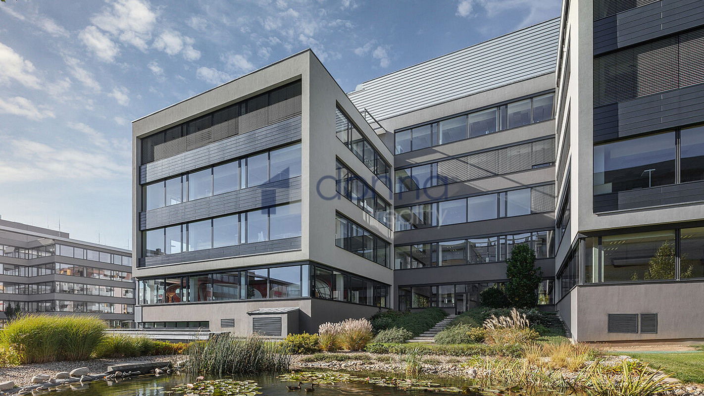 Pronájem kanceláře 1 398 m² – fotografie 4