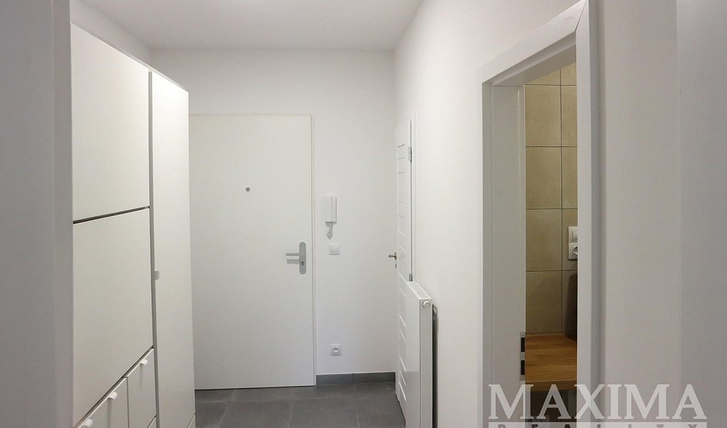 Pronájem bytu 1+kk 34 m², Praha – náhled fotky 7