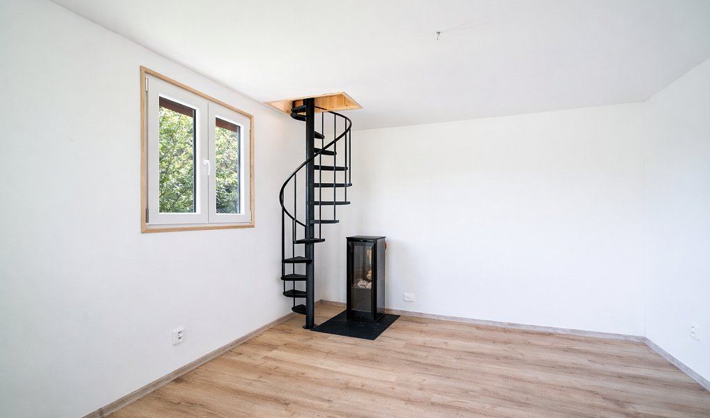 Prodej chaty/chalupy 50 m² s pozemkem 400 m², Roztoky – náhled fotky 12