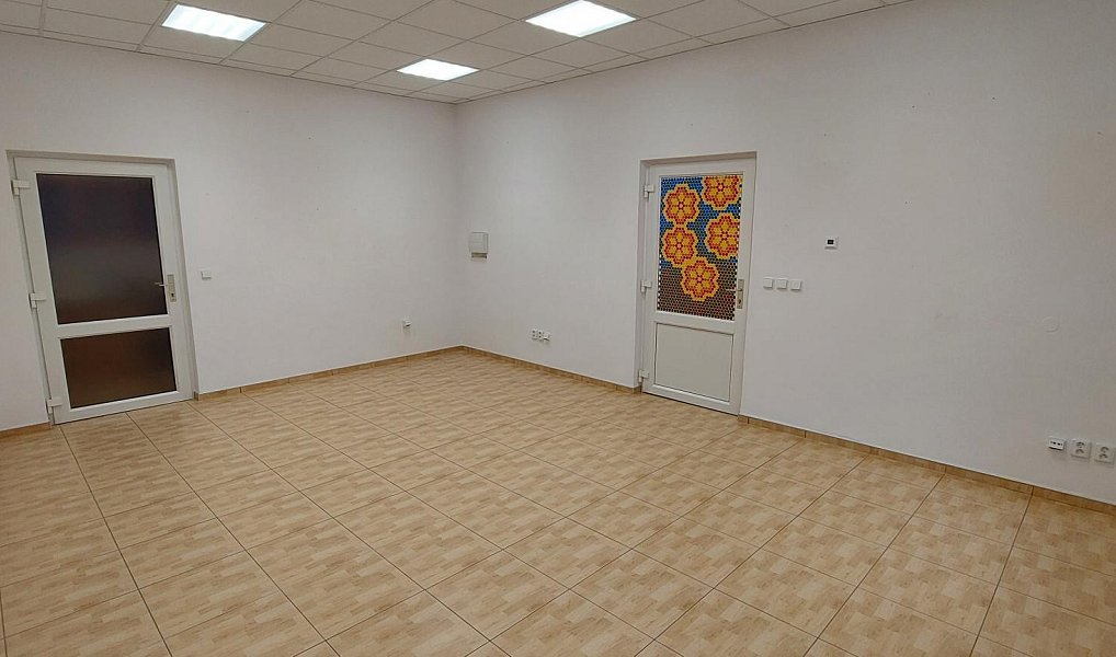 Pronájem kanceláře 32 m², Valašské Meziříčí – náhled fotky 8