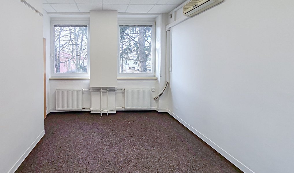 Pronájem kanceláře 102 m², Kolín – náhled fotky 9