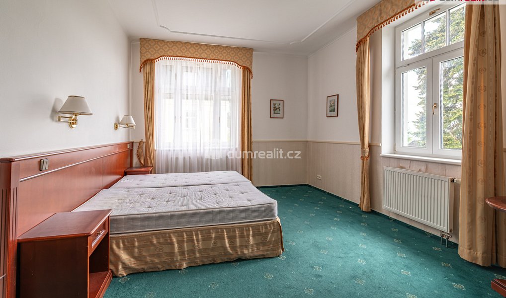 Prodej ubytovacího objektu 4 200 m², Mariánské Lázně – náhled fotky 17