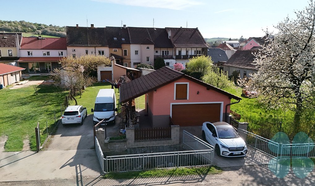 Prodej domu 220 m² s pozemkem 449 m², Radnice – náhled fotky 39