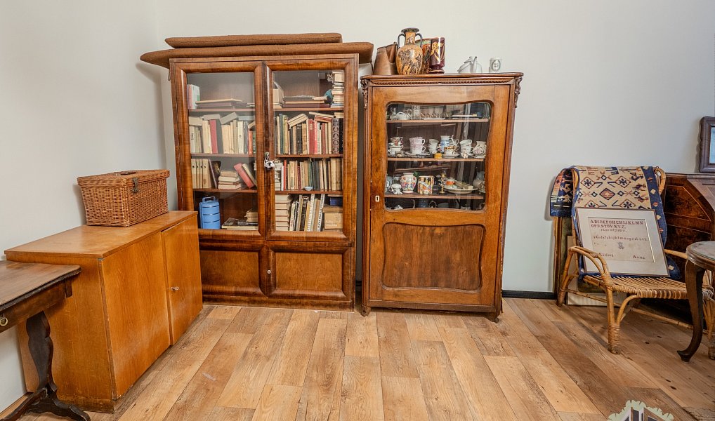 Prodej domu 203 m² s pozemkem 579 m², Měchenice – náhled fotky 36