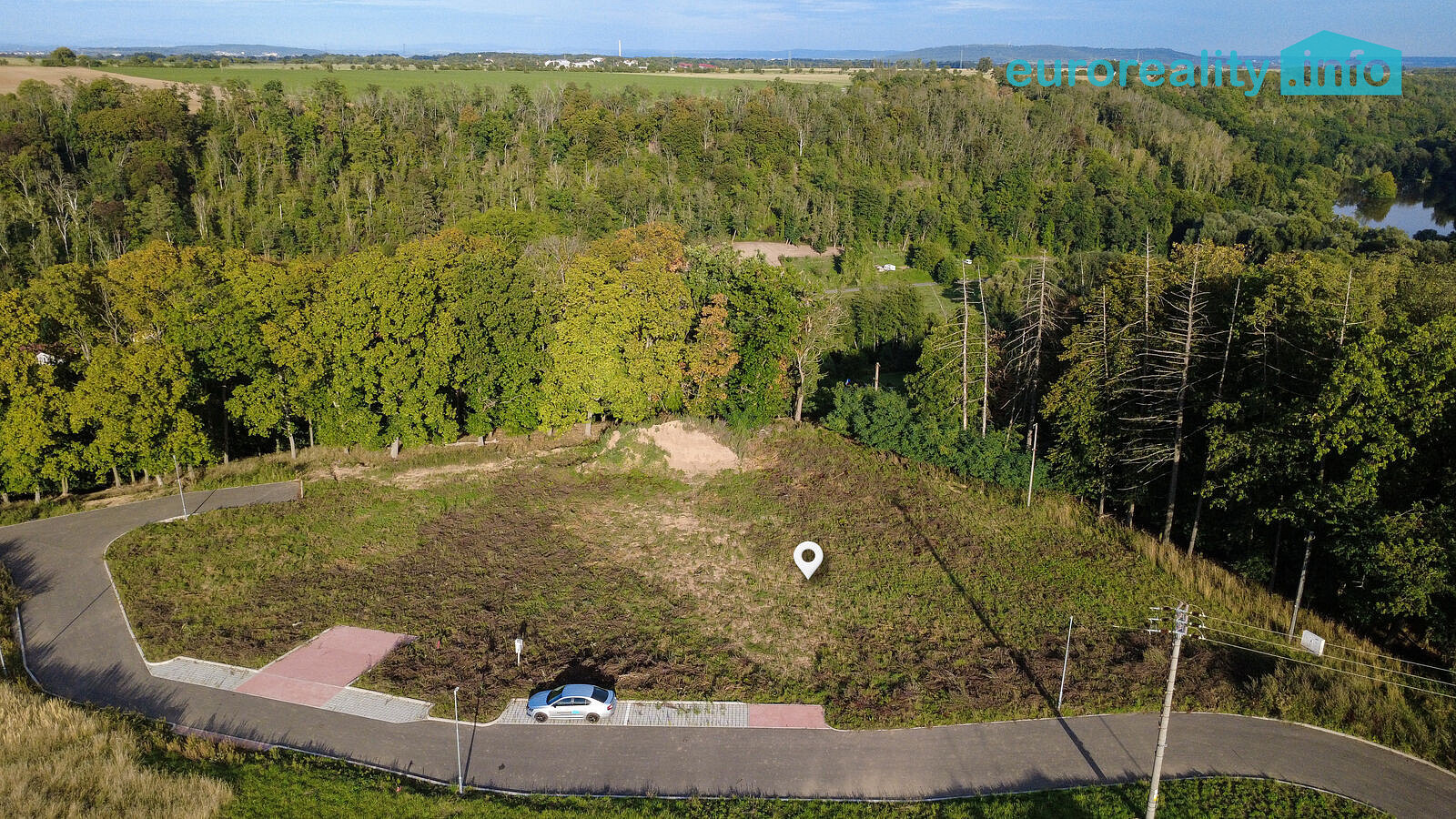 Prodej stavebního pozemku 1 265 m²