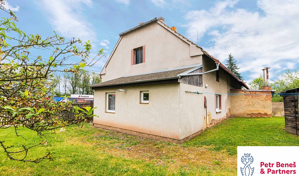 Prodej domu 55 m² s pozemkem 1 024 m², Krupá – náhled fotky 12