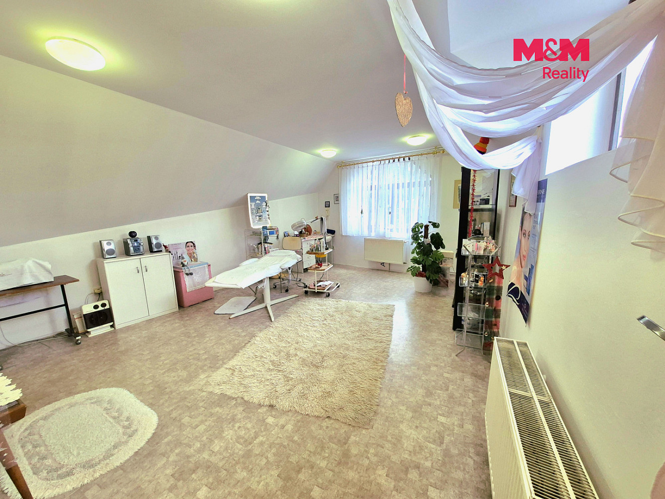Pronájem obchodních prostor 39 m² – fotografie 3