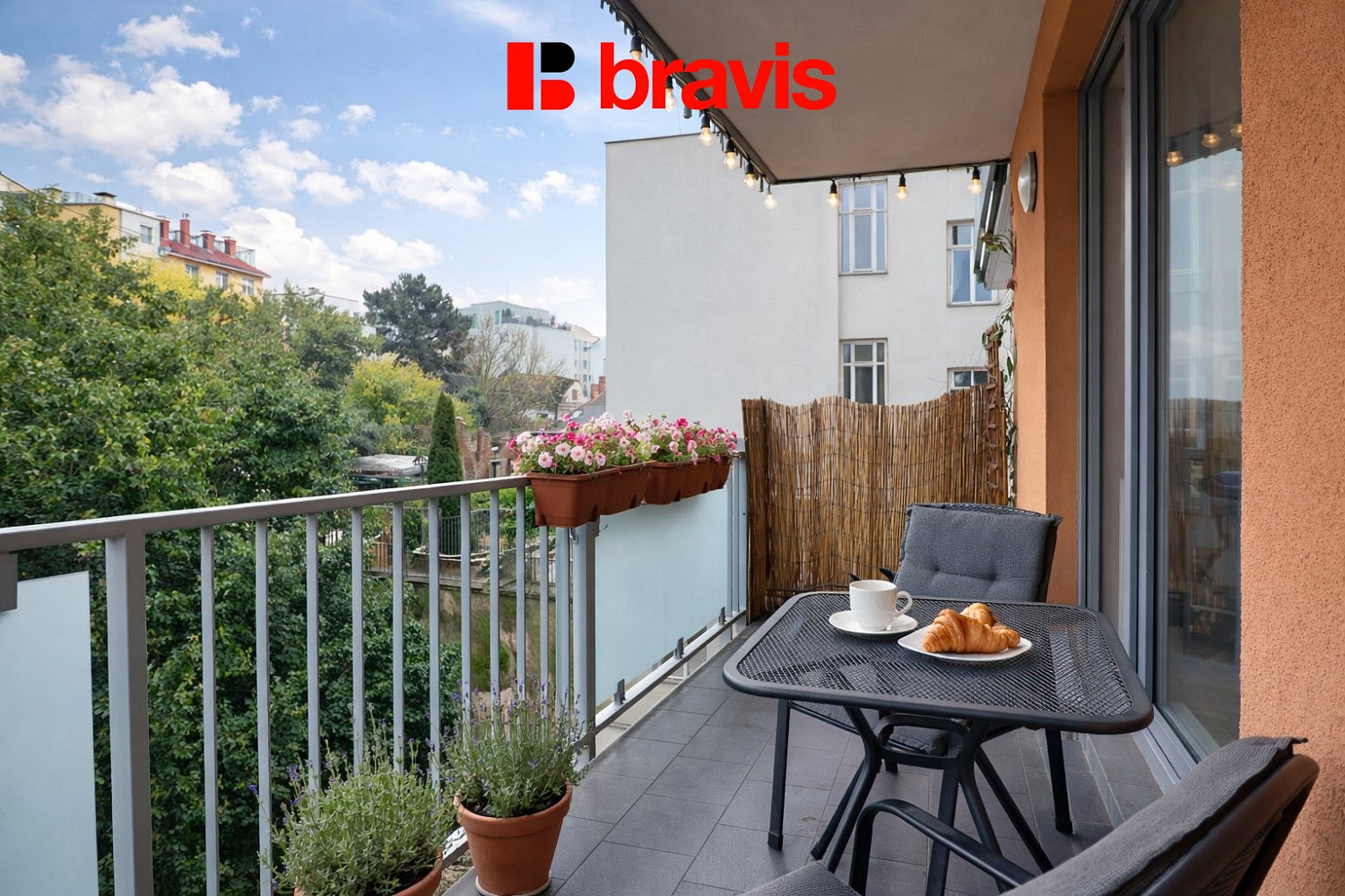 Pronájem bytu 1+kk 47 m²