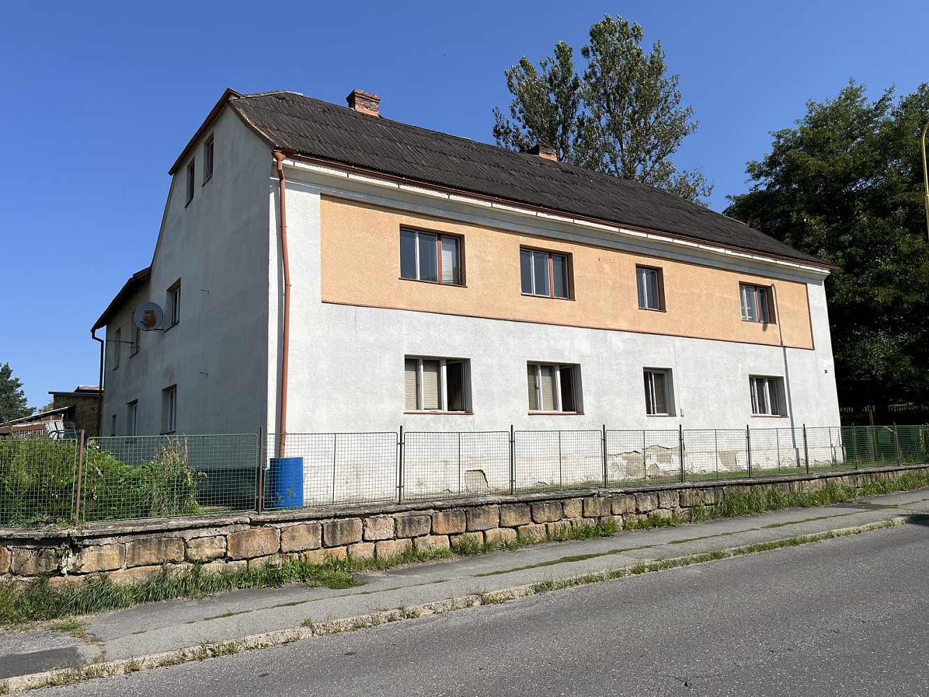 Prodej domu 292 m² s pozemkem 1 628 m²