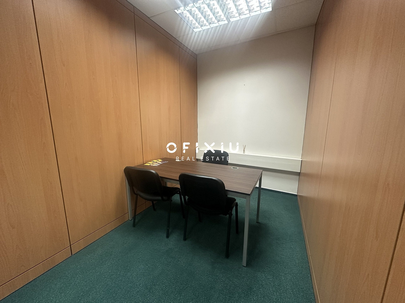 Pronájem kanceláře 227 m² – fotografie 2