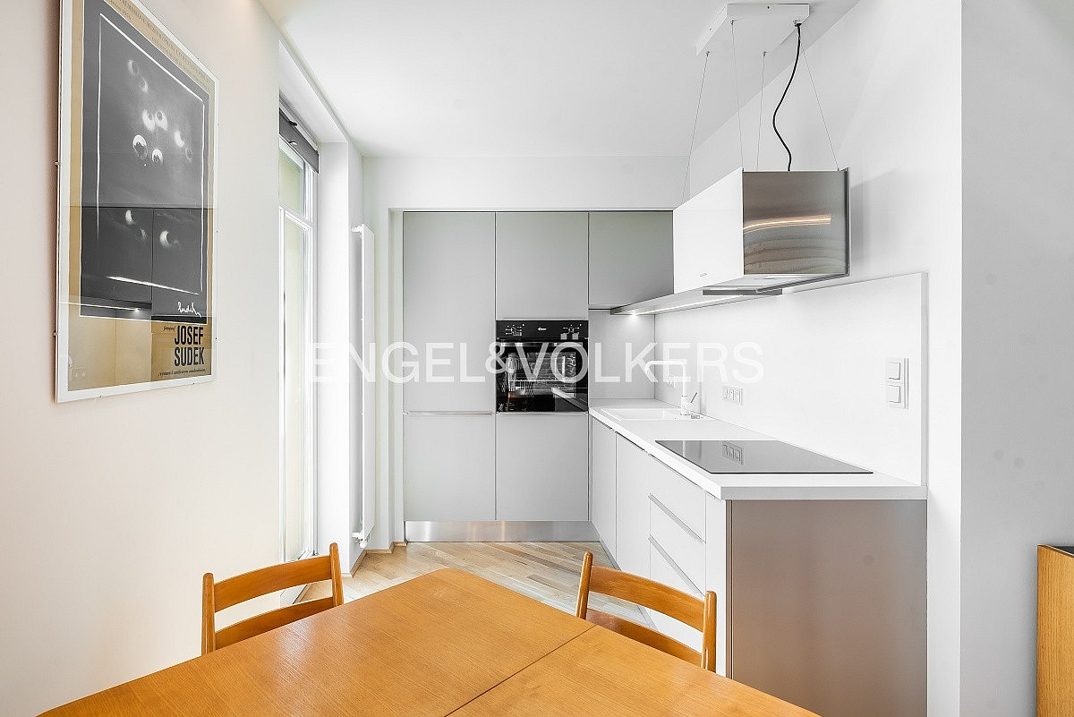 Pronájem bytu 2+kk 40 m² – fotografie 2