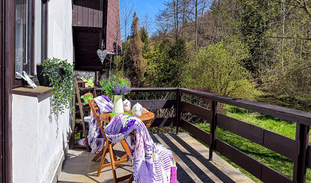 Prodej chaty/chalupy 96 m² s pozemkem 376 m², Římov – náhled fotky 4