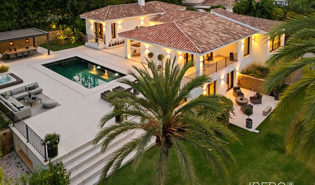 Prodej rodinného domu, 648 m², Nueva Andalucía
