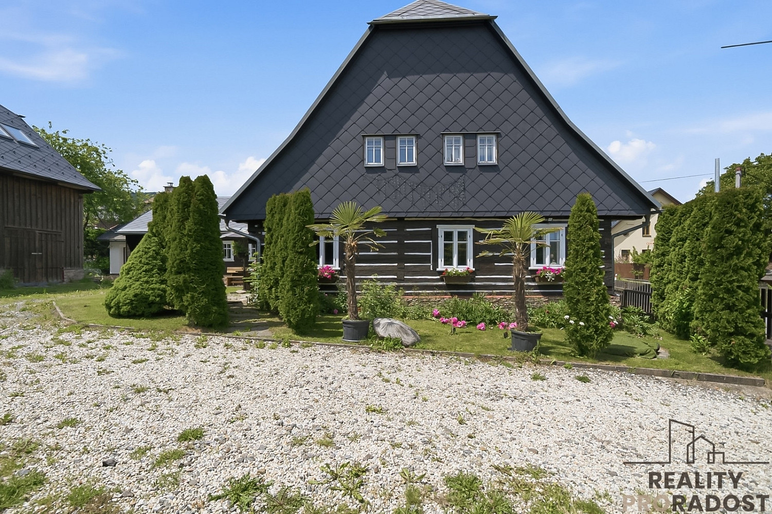 Prodej domu 309 m² s pozemkem 1 851 m² — photo 3