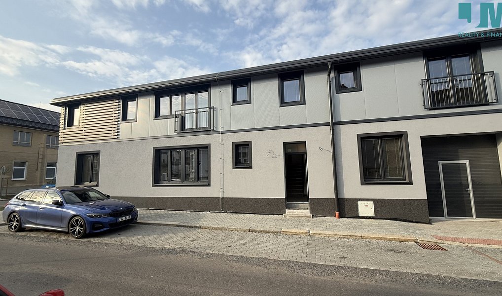 Pronájem bytu 3+kk 68 m², Třebíč – náhled fotky 2