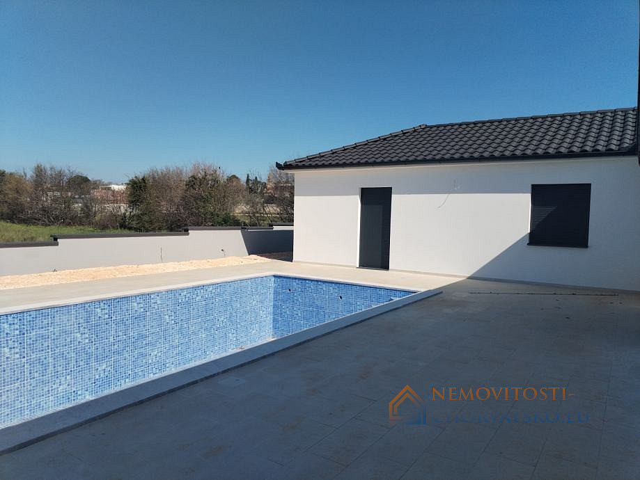 Prodej domu 125 m² s pozemkem 125 m² - Aanzicht 5