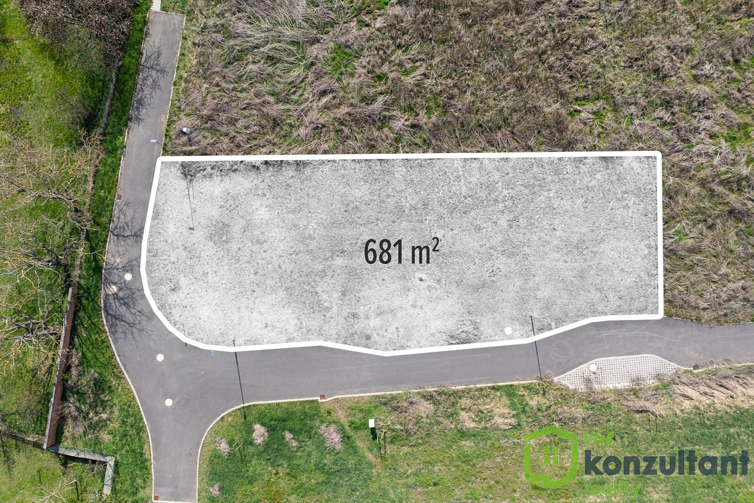 Prodej stavebního pozemku 681 m² – fotografie 2