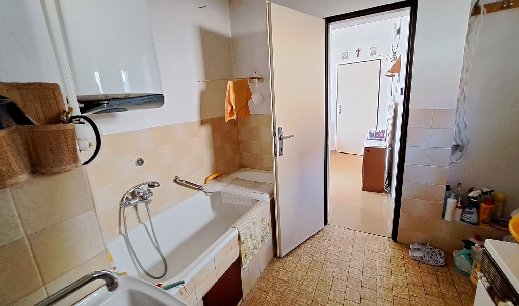 Prodej domu 300 m² s pozemkem 1 830 m², Racková – náhled fotky 18