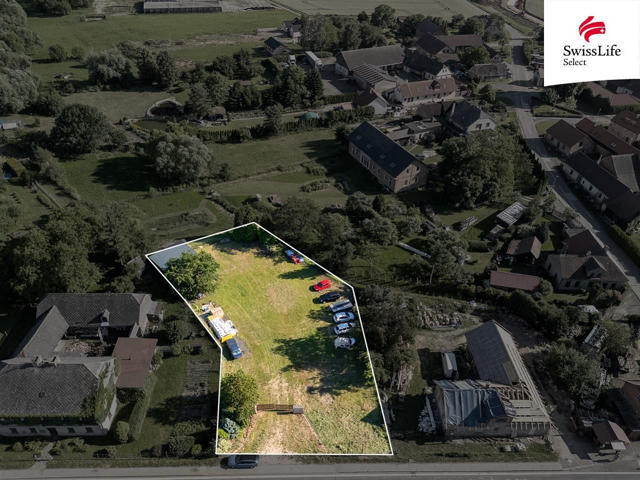 Prodej stavebního pozemku 1 852 m²