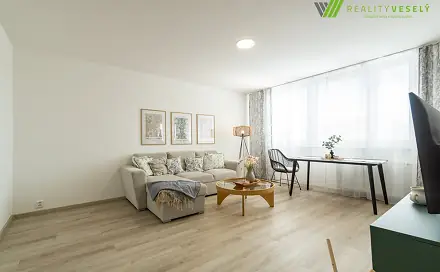 Prodej bytu 3+1 64 m², Očovská, Hodonín