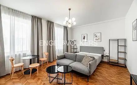 Pronájem bytu 1+1 39 m²