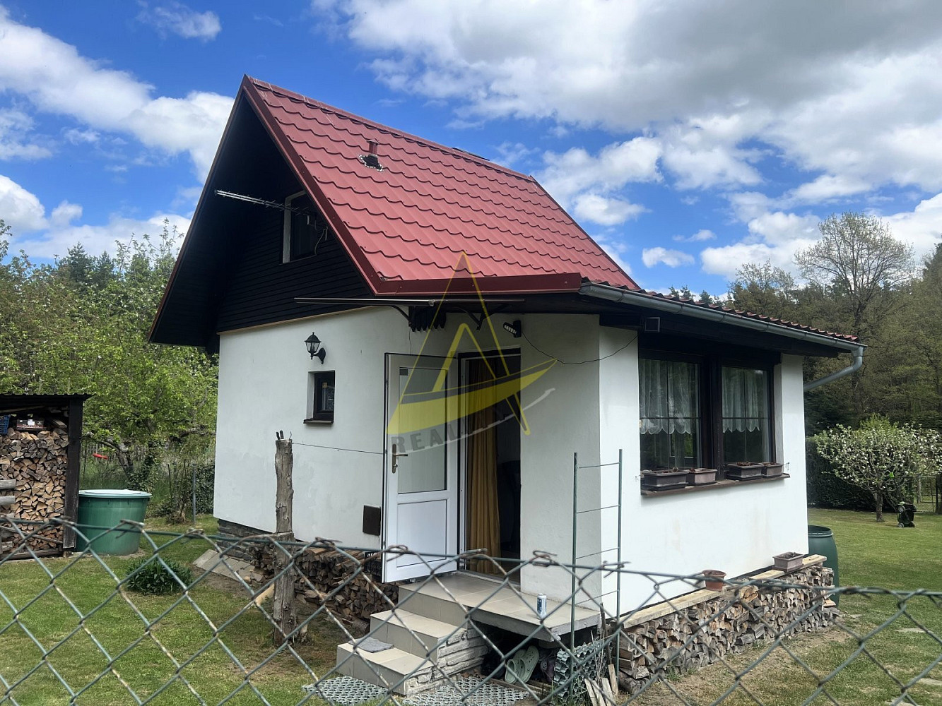 Prodej chaty/chalupy 49 m² s pozemkem 747 m² – fotografie 2