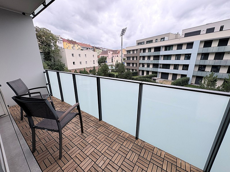 Pronájem bytu 1+kk 45 m² – fotografie 2