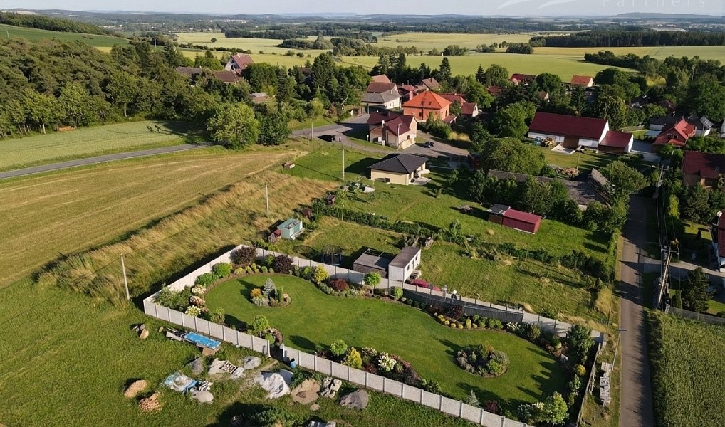 Prodej stavebního pozemku 1 072 m², Modřovice – náhled fotky 8