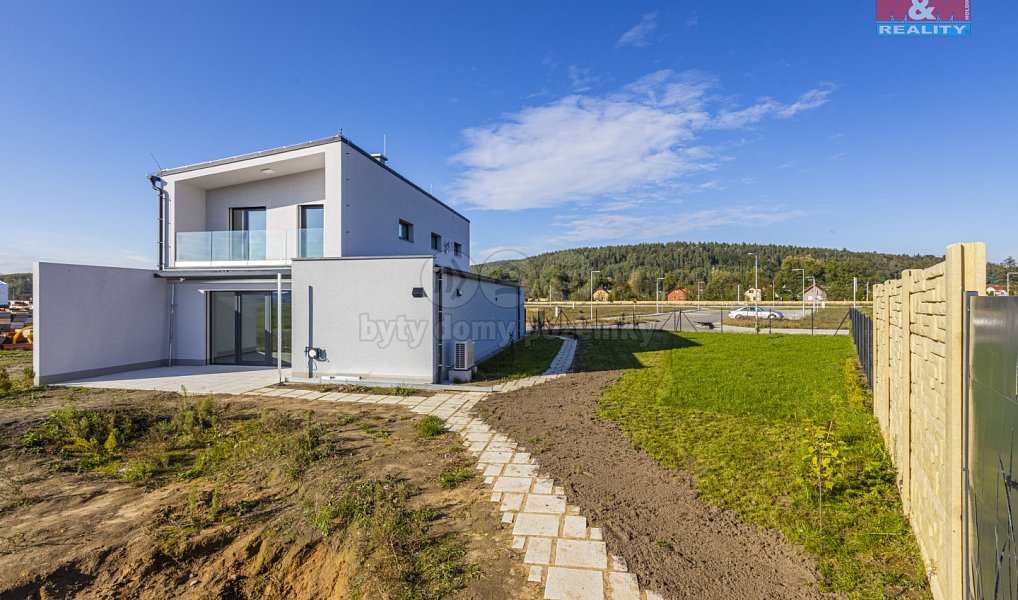 Prodej domu 157 m² s pozemkem 365 m², Čestice – náhled fotky 24