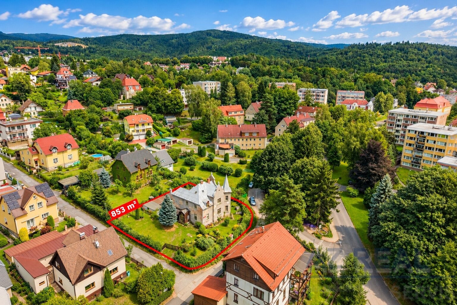 Prodej domu 237 m² s pozemkem 853 m²