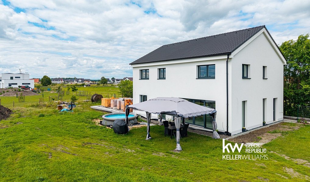 Prodej domu 212 m² s pozemkem 1 982 m², Choťánky – náhled fotky 9